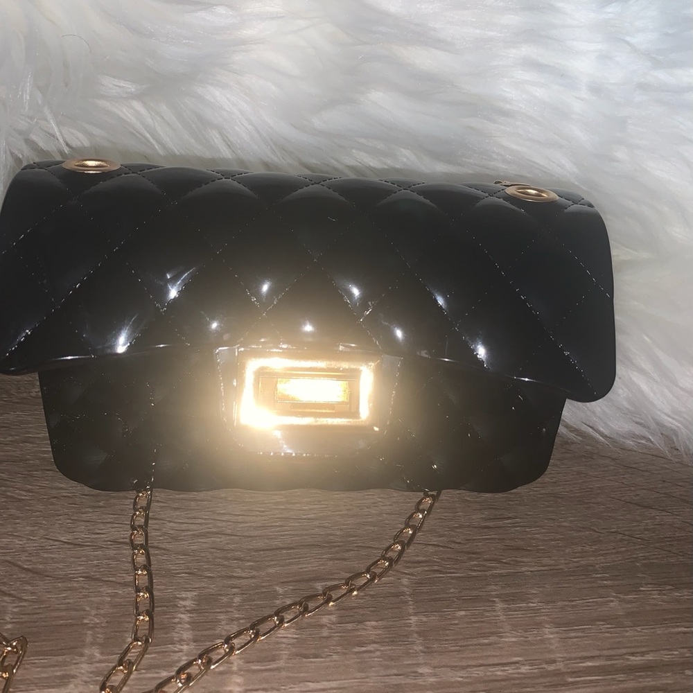 Bags - Picture 2 of 6